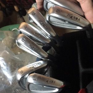 Honma Golf iron set